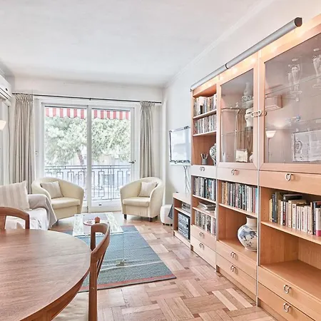 Le Tresor De Caffarelli-nice: 2 Bedroom Close To Beach And Shops * Nice